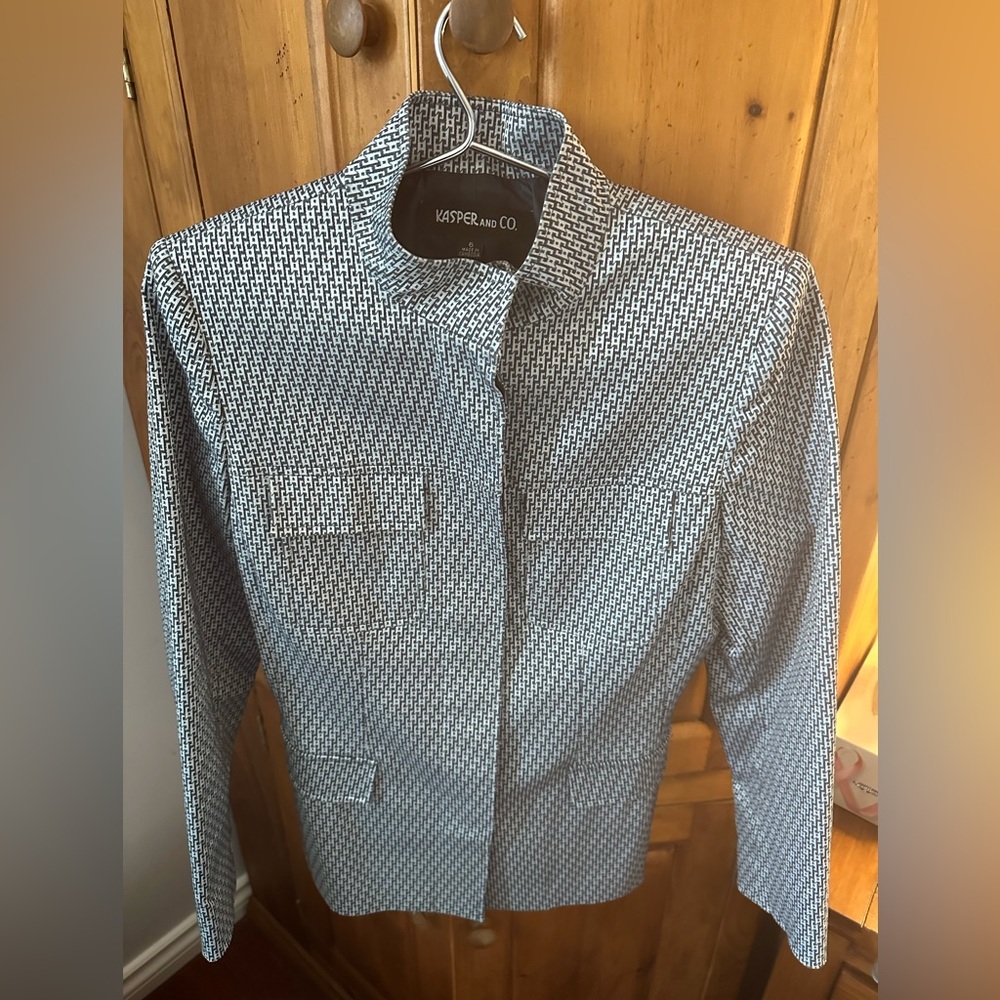 VIntage.  Very flattering. Button up blue and white pattern jacket. Flap pockets